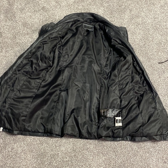 Danier Genuine Leather Women’s Winter Jacket Faux Fur - Picture 7 of 12